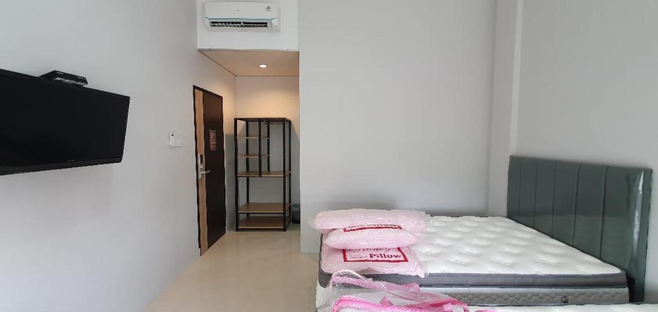 Reddoorz Plus Near Siloam Hospital Balikpapan Exterior photo