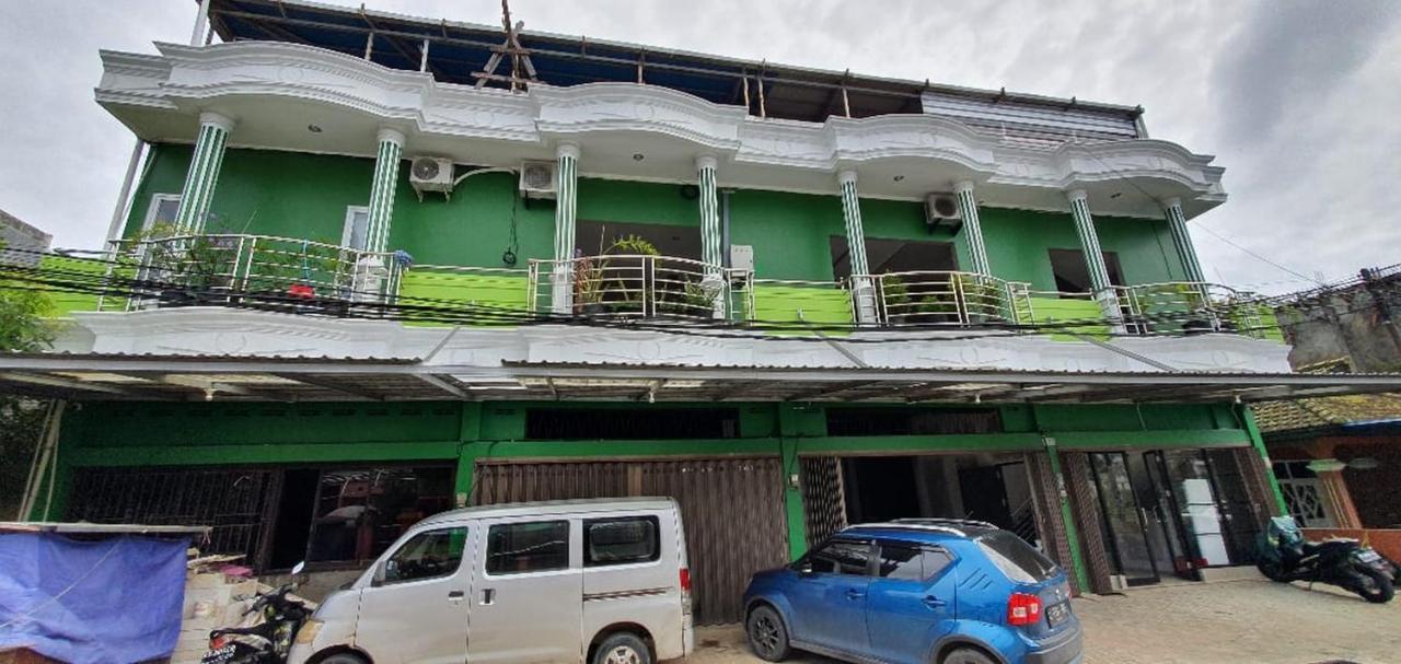 Reddoorz Plus Near Siloam Hospital Balikpapan Exterior photo