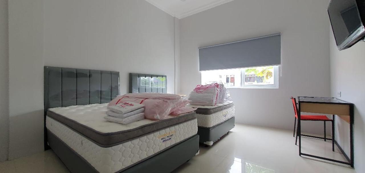 Reddoorz Plus Near Siloam Hospital Balikpapan Exterior photo
