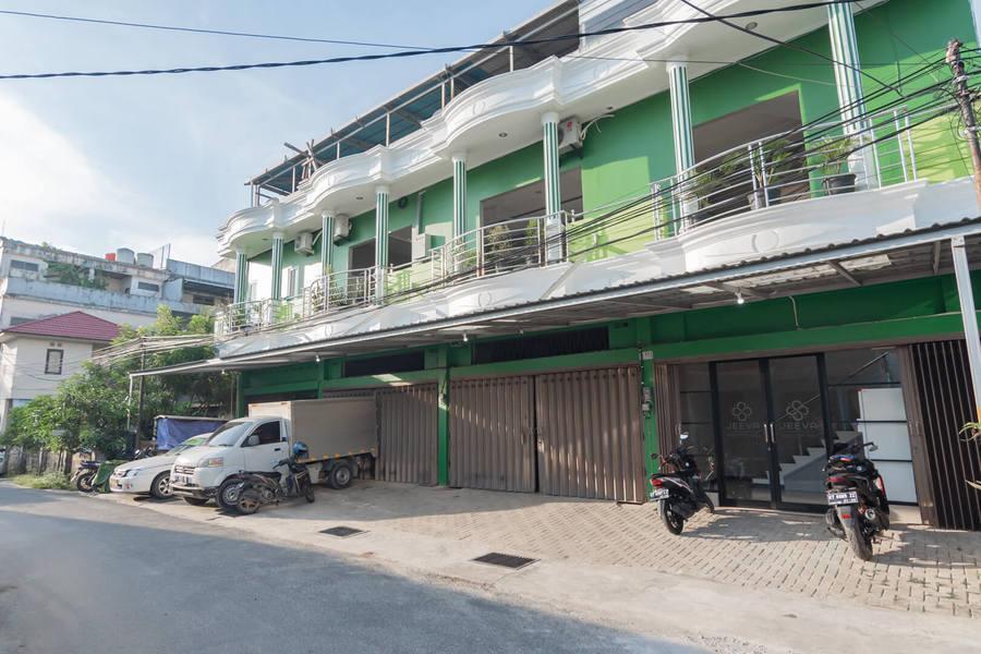 Reddoorz Plus Near Siloam Hospital Balikpapan Exterior photo