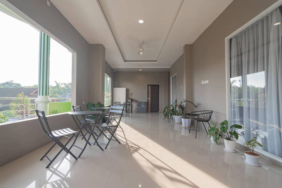 Reddoorz Plus Near Siloam Hospital Balikpapan Exterior photo