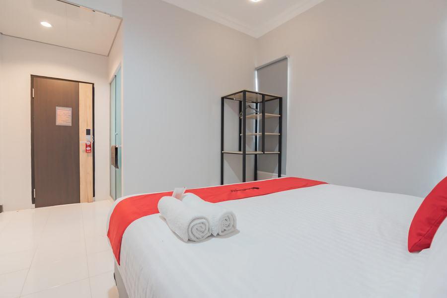 Reddoorz Plus Near Siloam Hospital Balikpapan Exterior photo
